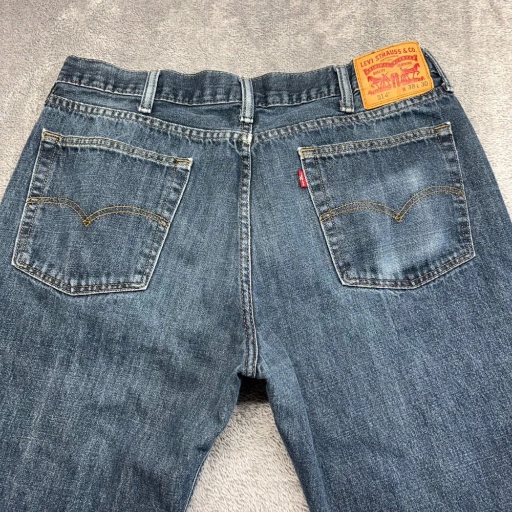 Levi's 514 Straight Fit Jeans Mens 38x30 Blue Good Zip Fly Denim